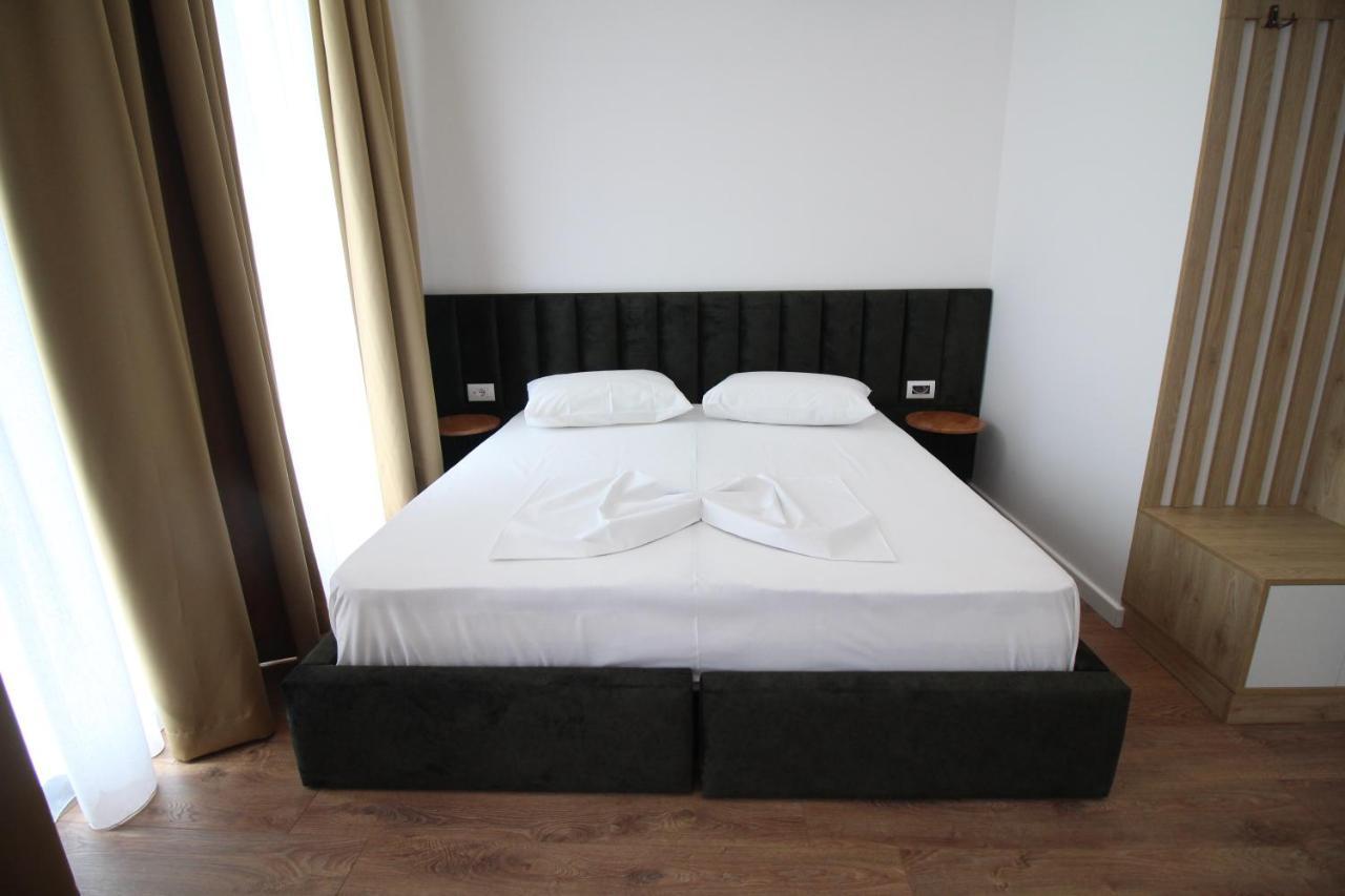 Juer Hotel Bajkaj Bagian luar foto