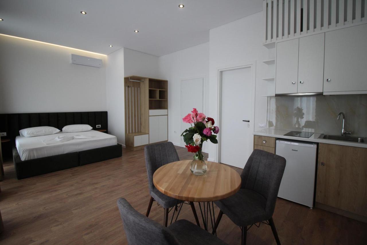 Juer Hotel Bajkaj Bagian luar foto