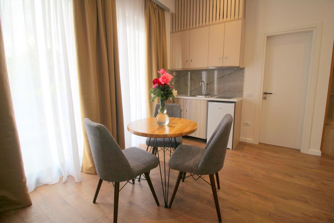 Juer Hotel Bajkaj Bagian luar foto