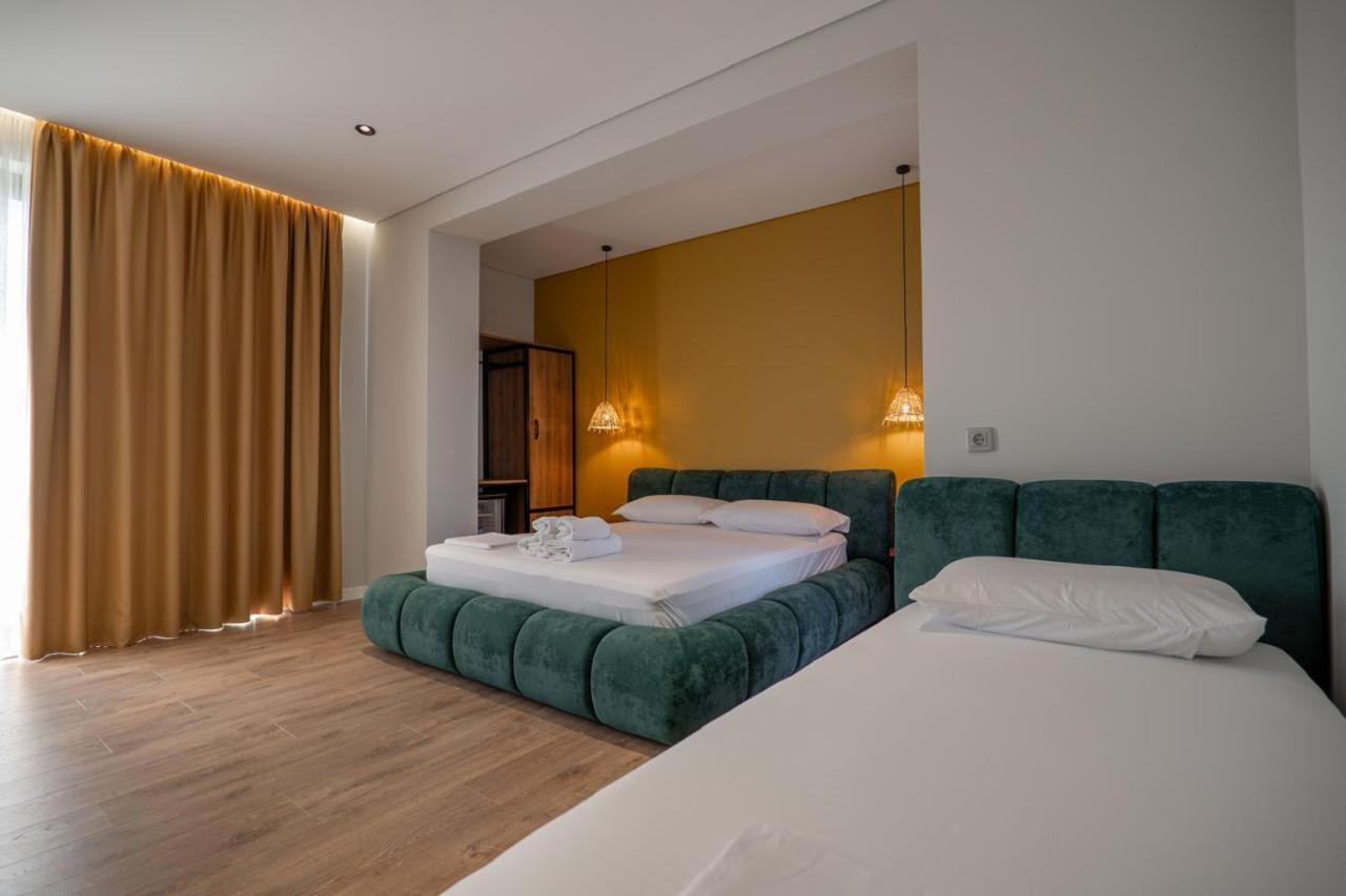Juer Hotel Bajkaj Bagian luar foto
